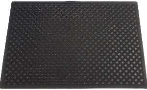 BLACK RUBBER MAT (DIAMOND PATTERN)